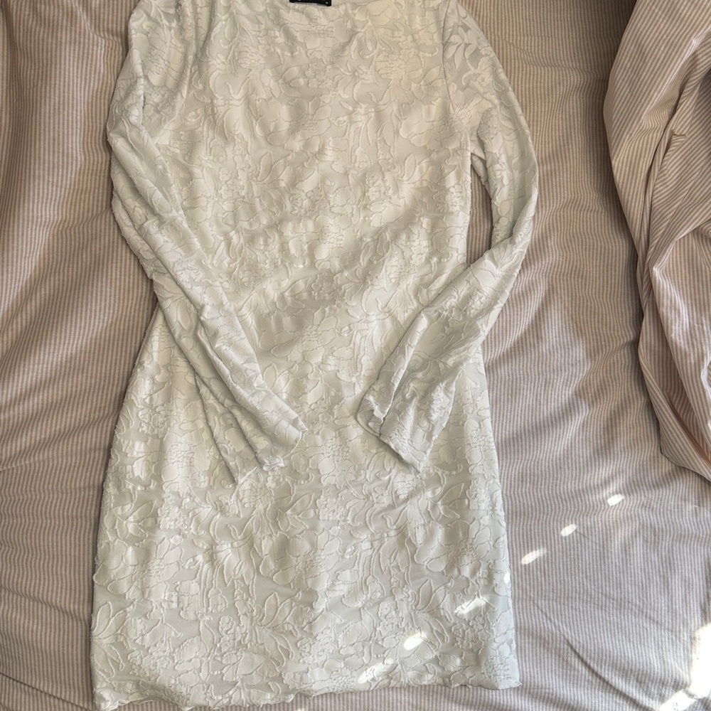 Light white/Cream Lace Long-Sleeve Sheath Dress